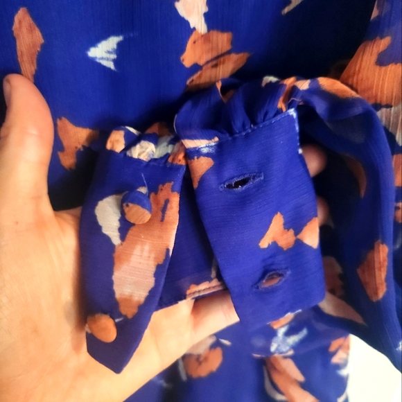 Adorable Blouse - Picture 6 of 6